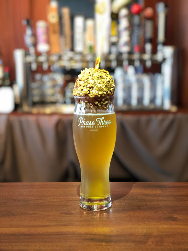 Ernie's Midtown Pub - Rockford