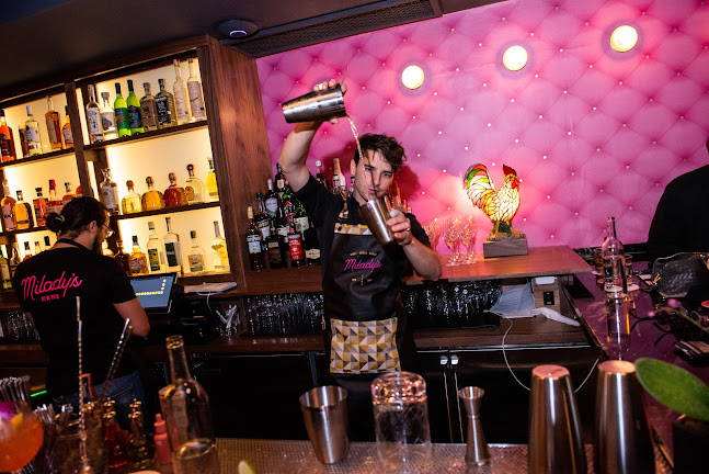 Comentarii opinii despre Milady's