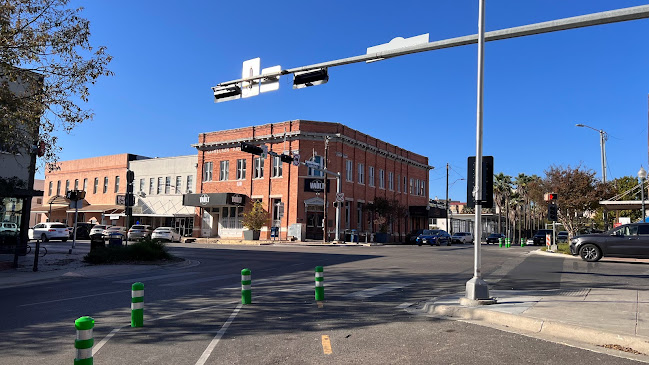 The Vault Bar / Saké Bistro & Bar - San Marcos