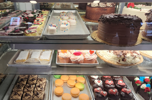 1717 NE Broadway #1775, Portland, OR 97232, United States