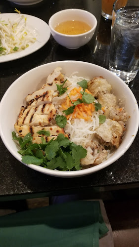 296 E 29th St, Loveland, CO 80538