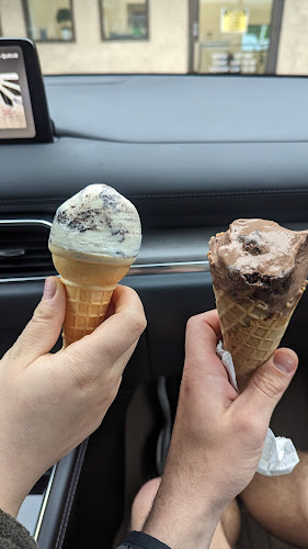 Manning's Farmhouse Ice Cream Shoppe - Hospitality and gastronomy