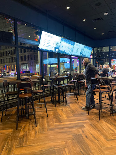 Tom's Watch Bar - Minneapolis - Minneapolis