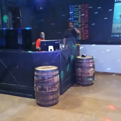 Bourbon Barrel Bakery - Hospitality and gastronomy