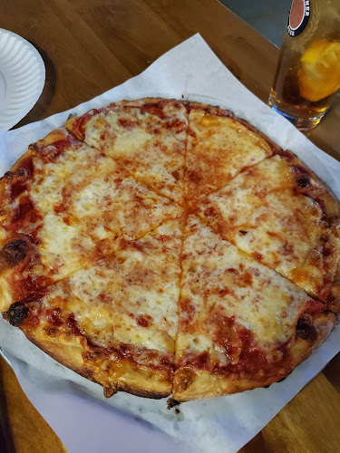 Comments and reviews of Riverside Cafe