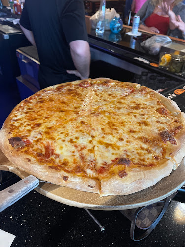 Comments and reviews of Windward Bar & Grille