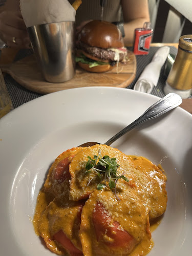 Salt Cafe Miami Beach - Hospitality and gastronomy