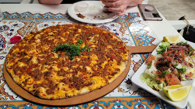 Comments and reviews of Mustafa's Place (formerly known as Brooklyn Pizzeria) )