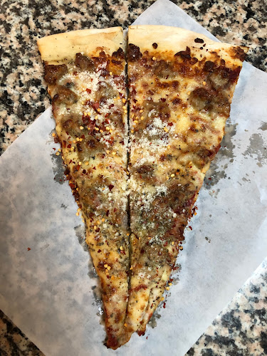 Damenzo's Pizza - Chicago