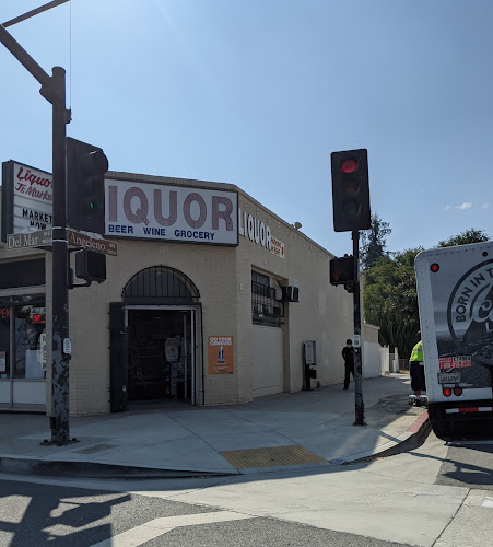 Raymond's Liquor Market