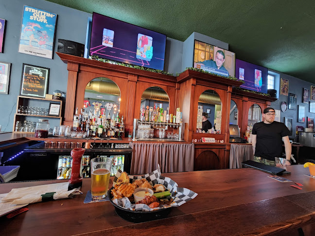 Ernie's Midtown Pub - Rockford