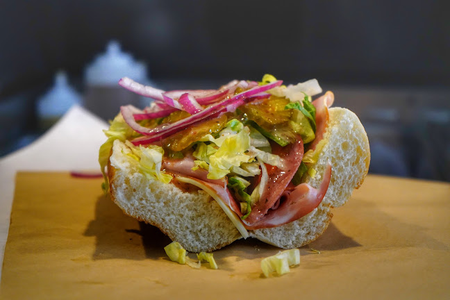 Opinii despre Mr Nick's Sub Shop în Fort Lauderdale - Hospitality and gastronomy