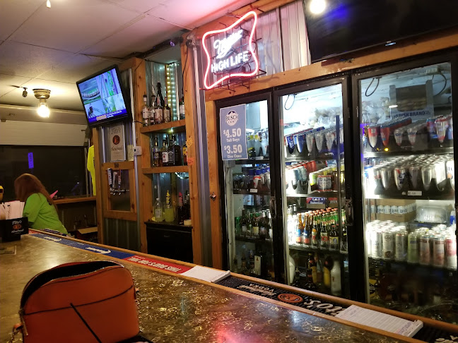 Maingate Bar & Grill