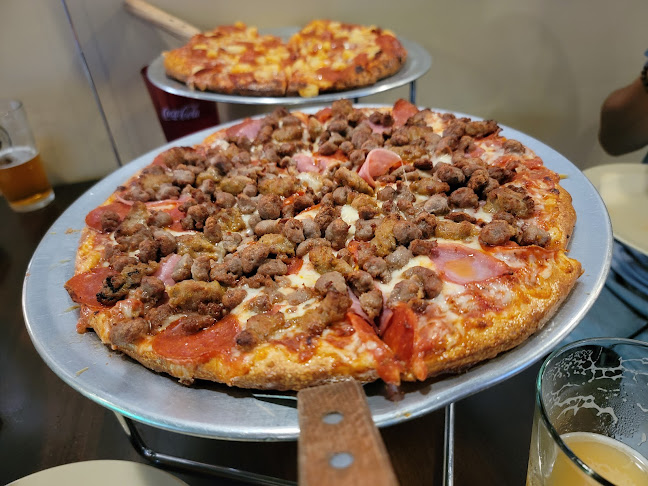 Opinii despre Tony Pepperoni Pizzeria în Poway - Hospitality and gastronomy