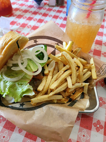 Lucy's Big Burgers - Hospitality and gastronomy