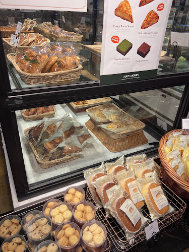 Tous les Jours - Hospitality and gastronomy