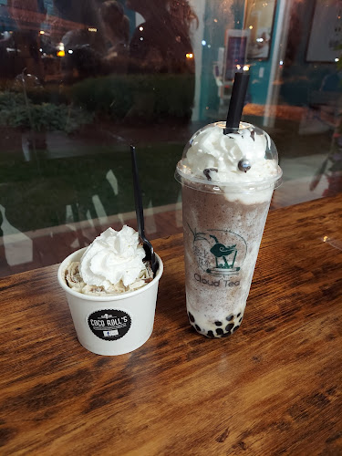 Coco Rolls & Cloud Tea (Thai Rolled Ice Cream, Bubble Tea, Hong Kong Egg Waffle) - Hospitality and gastronomy