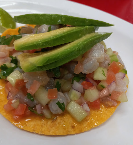 Camaleon Seafood Restaurant - Hospitality and gastronomy