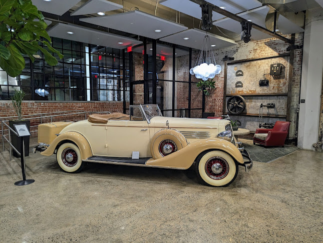 Broadway 10 Bar & Chophouse - Oklahoma City