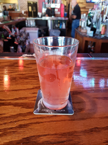 Opinii despre Neighbors | Tap and Cook House în Clovis - Hospitality and gastronomy