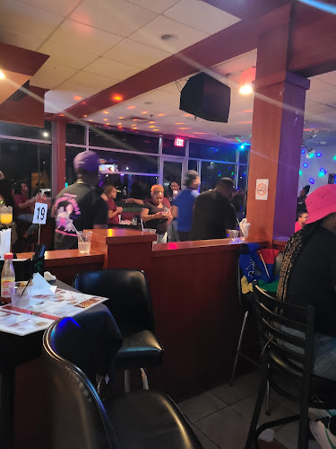 Triple Effectz Ultra Lounge - Hospitality and gastronomy