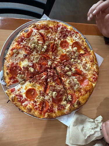 Pizza Artista - Hospitality and gastronomy