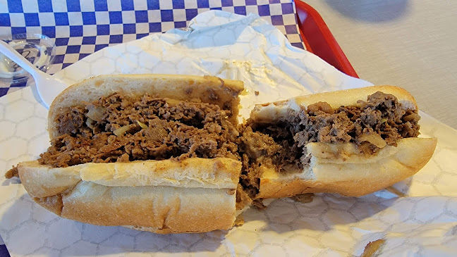 Go Philly Cheesesteaks & Wings--Lakewood - Hospitality and gastronomy