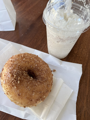 Opinii despre Neil's Donuts în Victorville - Hospitality and gastronomy