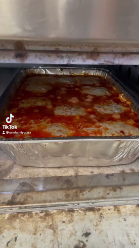 Reviews of Sal's Family Pizza in Franklin - Hospitality and gastronomy