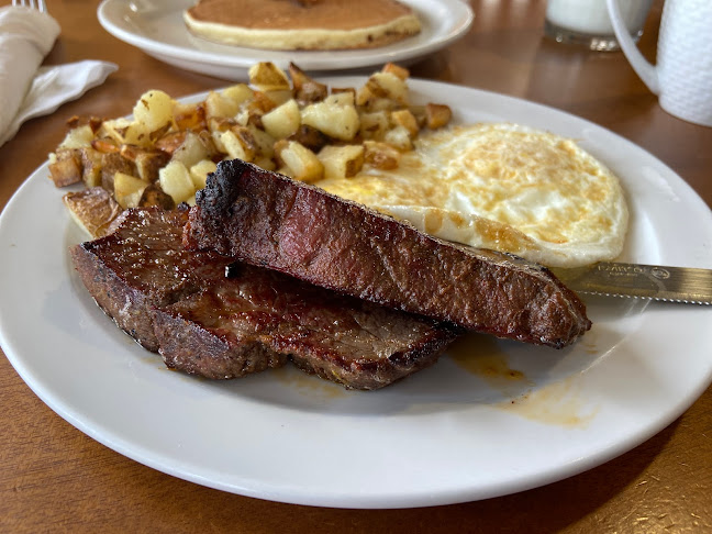 The Avocado House - Chino