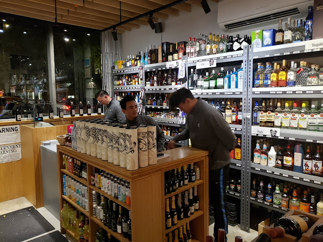 Comentarii opinii despre House of Wine & Liquor