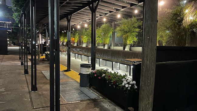 Acapulco Sports Bar & Restaurant