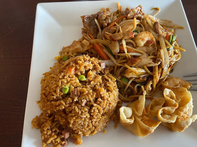 Reviews of Blue Bay Chinese Cuisine in Sandy - Hospitality and gastronomy