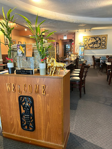 4927 Oakton St, Skokie, IL 60077