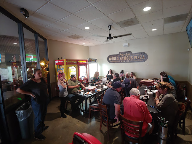 Me n Ed's Pizzeria - Porterville