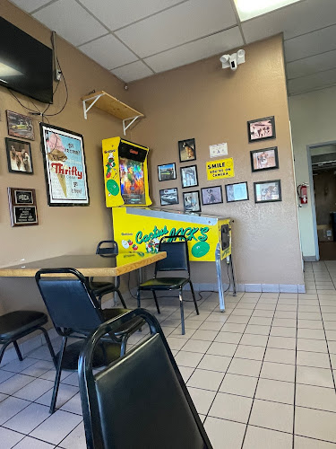 Boxers Pizza & Sandwich Shop - Hospitality and gastronomy