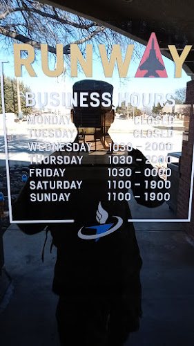 Comentarii opinii despre Runway Bar and Grill