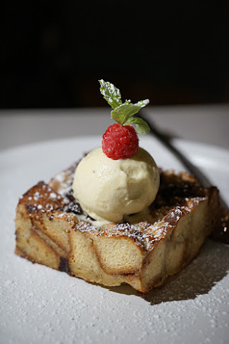 Emilia - Los Angeles