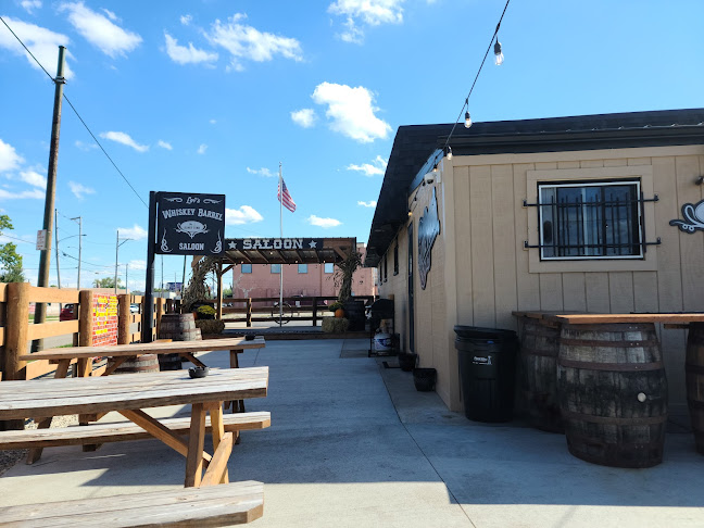 Lov's Whiskey Barrel Saloon - Dayton