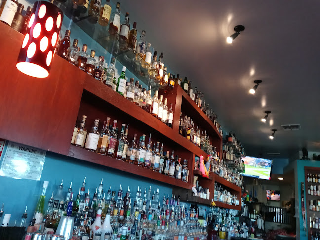 The Davenport Lounge Clear Lake - Hospitality and gastronomy