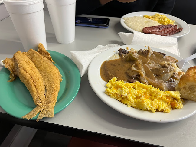 Narobia's Grits & Gravy - Savannah
