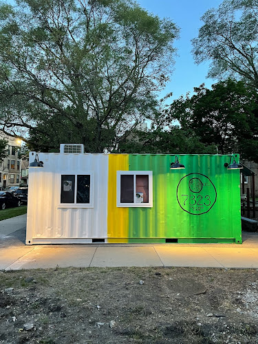 7323 Chicago Café - Chicago