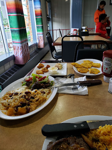 Comentarii opinii despre Flores Family Restaurant