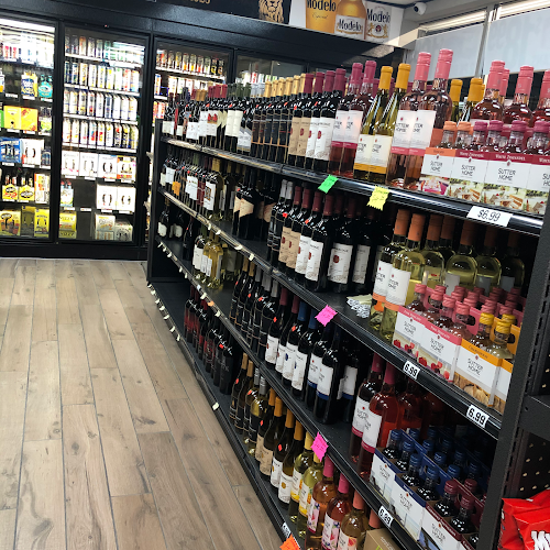 7444 Pacific St, Omaha, NE 68132