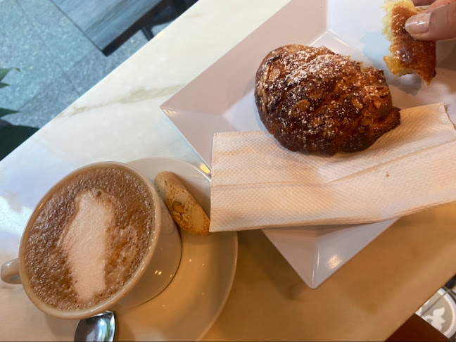 891 9th Ave, New York, NY 10019