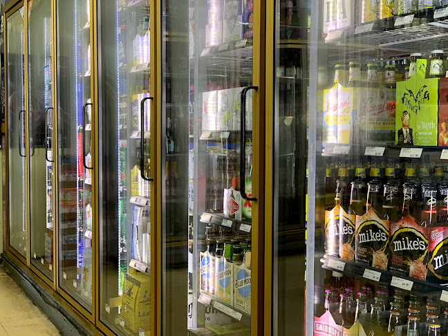 Opinii despre Paul's Liquor Store în Trenton - Hospitality and gastronomy