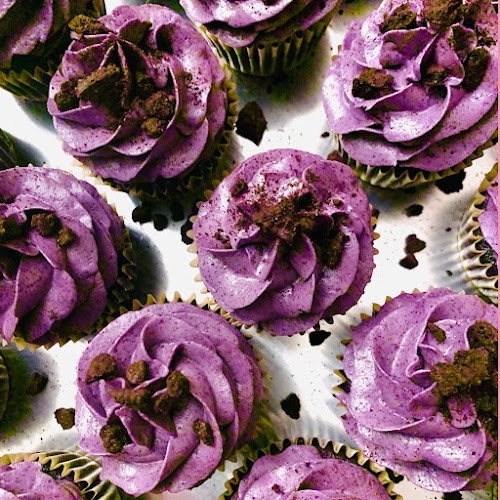 Small and Sweet Bake - Hospitality and gastronomy