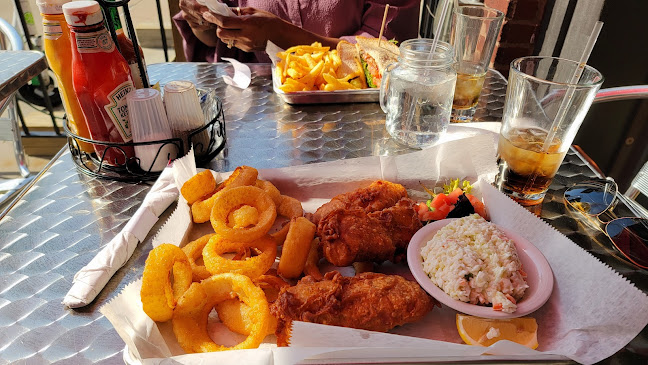 Tony V's Tavern - Detroit