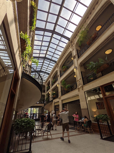 Comments and reviews of Well-Bred Bakery & Cafe Grove Arcade