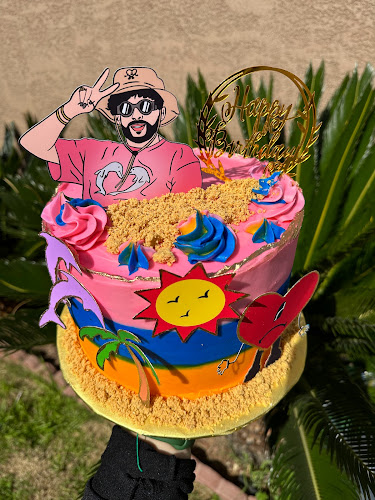 Custom Cakes Los Angeles and Custom Cakes Orange County - Hospitality and gastronomy